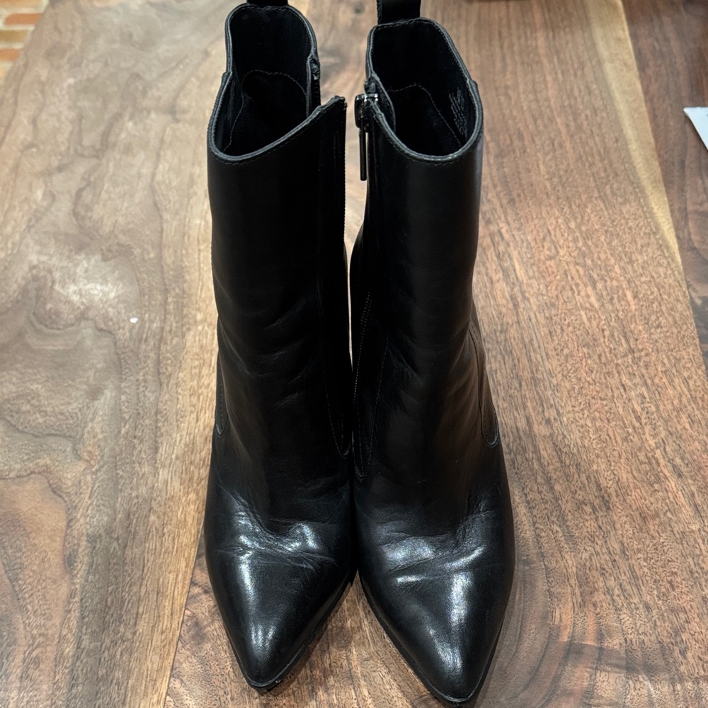 Sleek Black Heeled Boots for Women